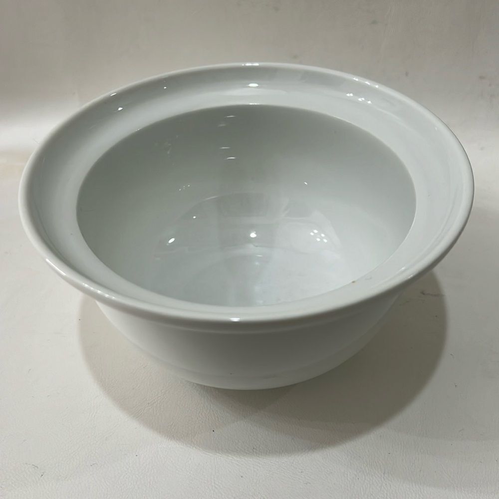 Bellagio Bowl 24 Oz Modern White Serving Bowl 3 1/4 Inches Tall 6 1/4 In Round